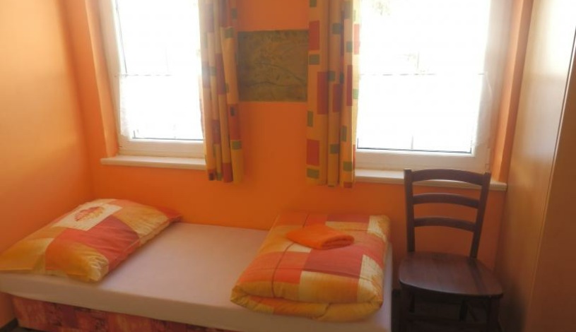 Penzion Tereza Janov nad Nisou - Třílůžkový pokoj